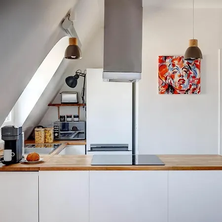 Bnbnook - Prime 1br - Arc De Triomphe & Champs Apartment *